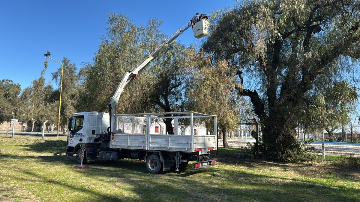 Hidrogrúa TKA Cranes 6700C
